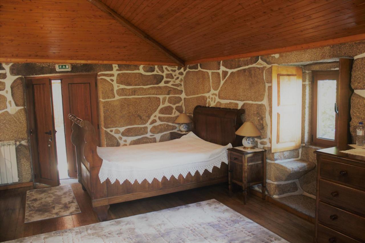 Гостевой дом Casa Da Cainha - Turismo Rural Мондин-ди-Башту Экстерьер фото