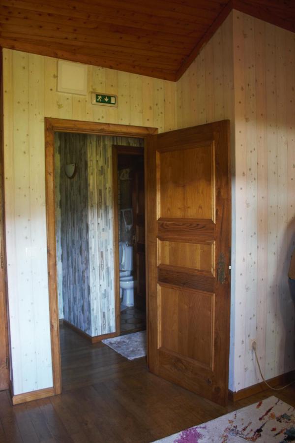 Гостевой дом Casa Da Cainha - Turismo Rural Мондин-ди-Башту Экстерьер фото