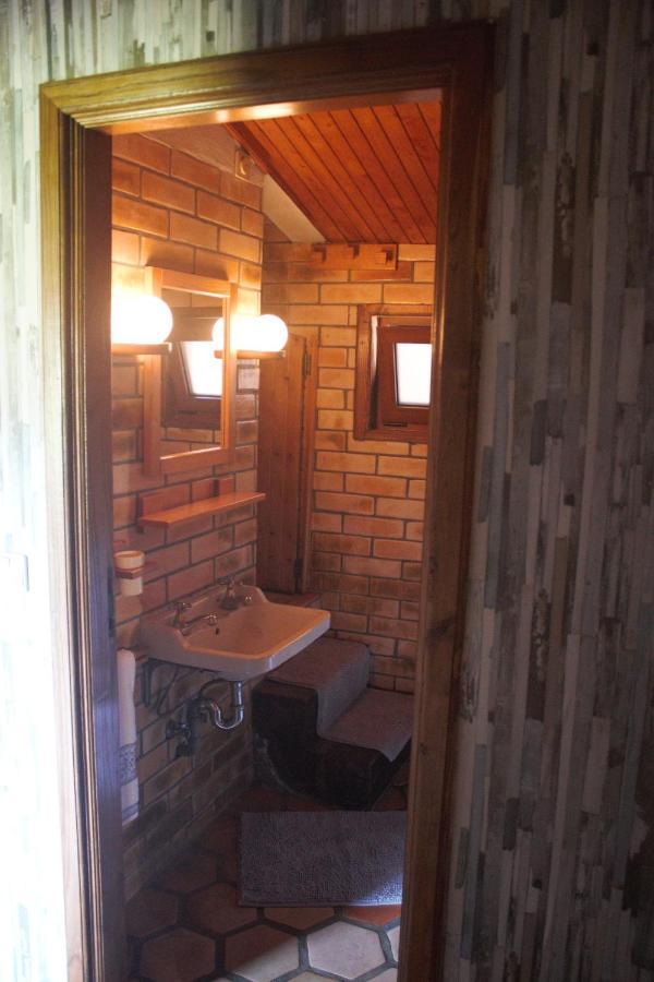 Гостевой дом Casa Da Cainha - Turismo Rural Мондин-ди-Башту Экстерьер фото